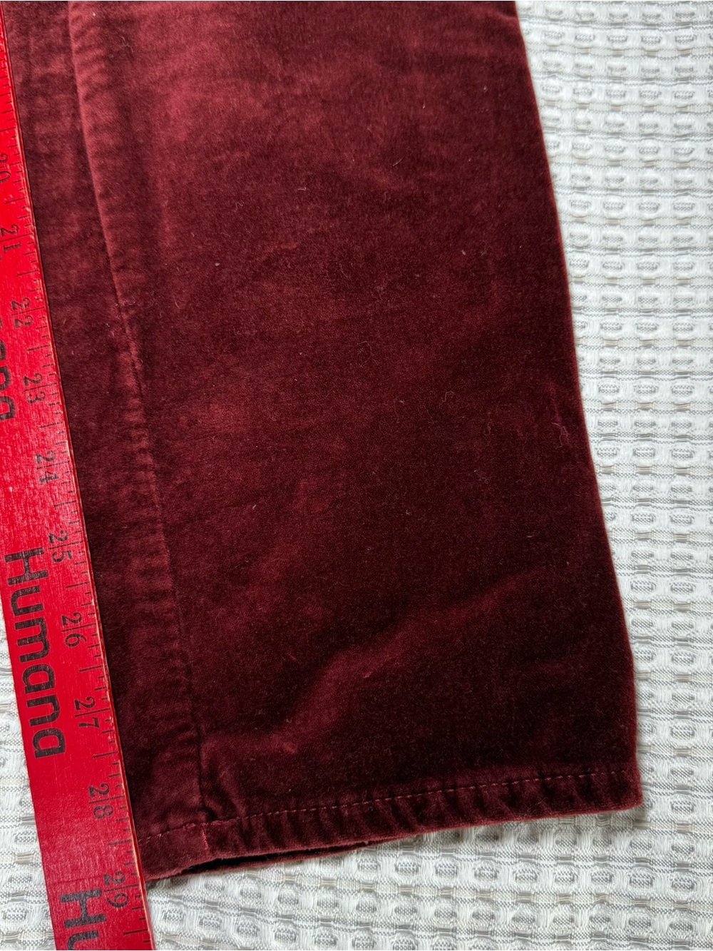 Lands' End Burgundy Cotton/Spandex Mid Ride Slim Tall Velvet Pants - Size 12 - Picture 2 of 8